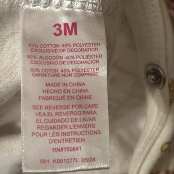 3 Month old Hello kitty Outfit for baby girl For Sale - Picture 7 of 7